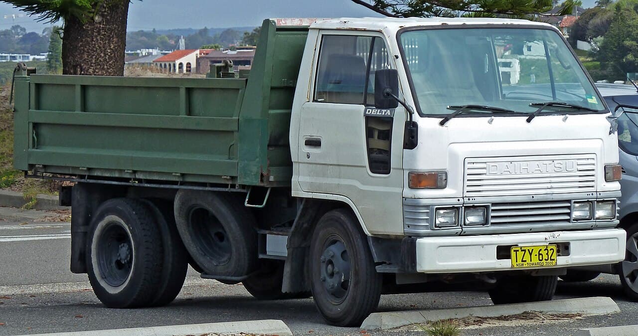 Daihatsu Delta V116 L HU 1998 (imagen sin verificar)