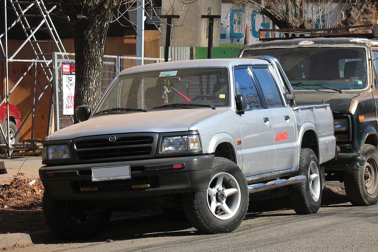 Mazda B 2600 2005 (imagen sin verificar)