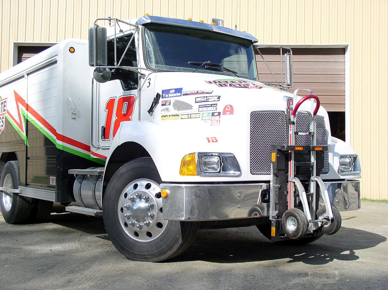 Kenworth T300 2006 (imagen sin verificar)
