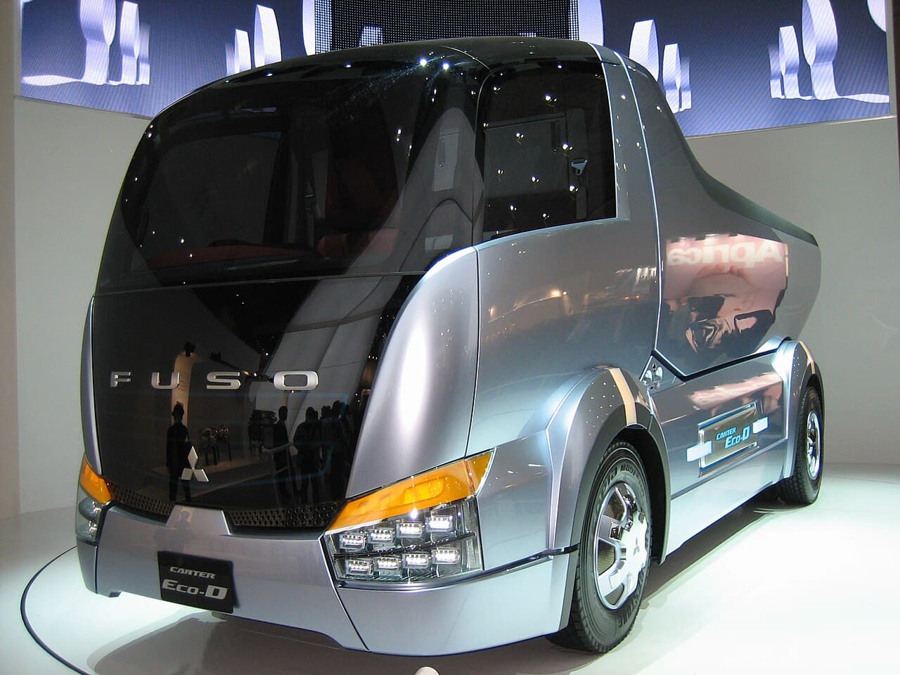 Mitsubishi Canter FE659 2004 (imagen sin verificar)
