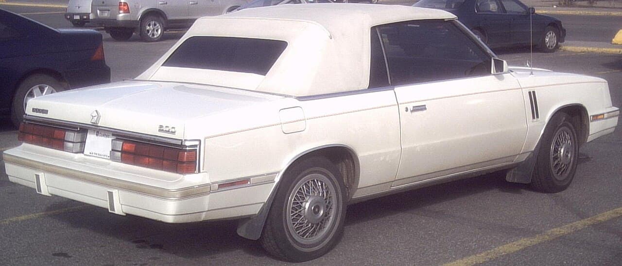 Dodge D 600 1976 (imagen sin verificar)