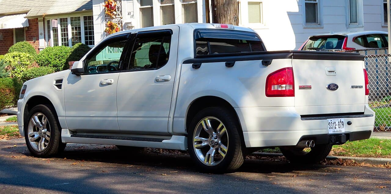 Ford Explorer NEW Sport Trac 2003 (imagen sin verificar)